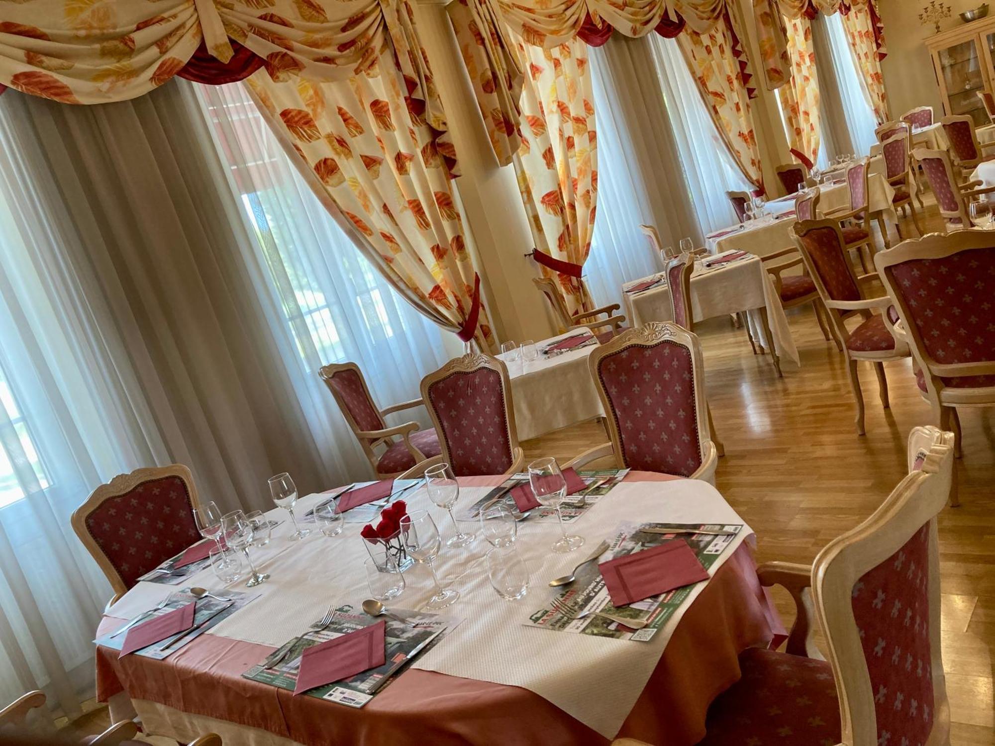 Hotel De Champagne Saint-Dizier Exterior foto